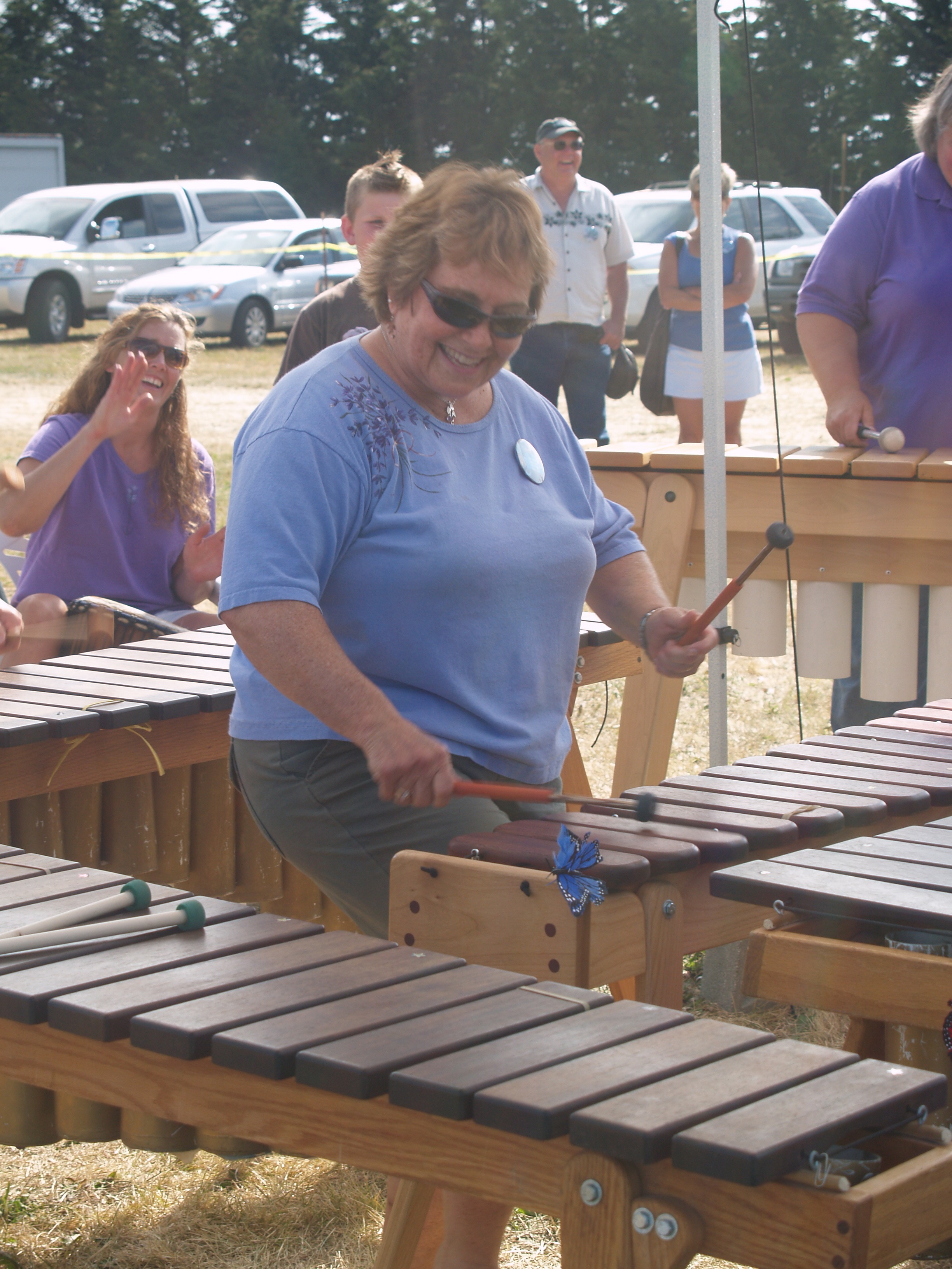dancing_maribist Happy Marimba Lady